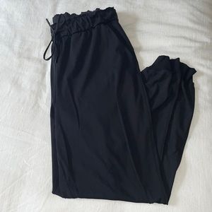 Lululemon Stretch High-Rise Jogger